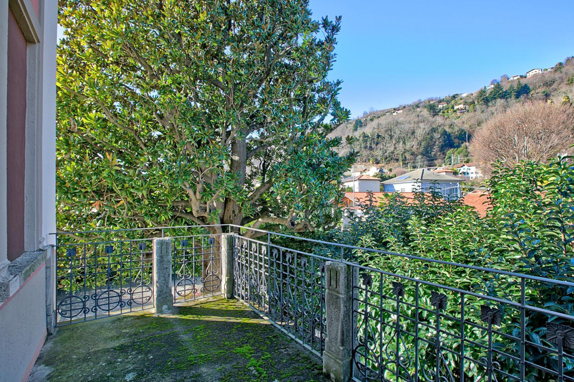 Villa Jejia- Pool And Garden Lesa Exterior foto